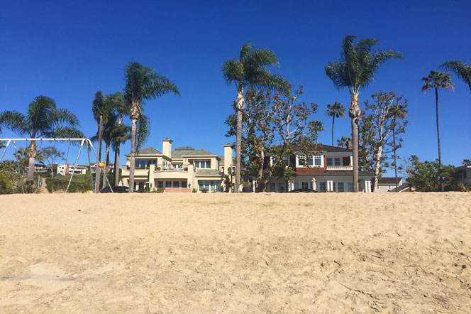Bayshores Beach Front Community in Newport Beach, CA